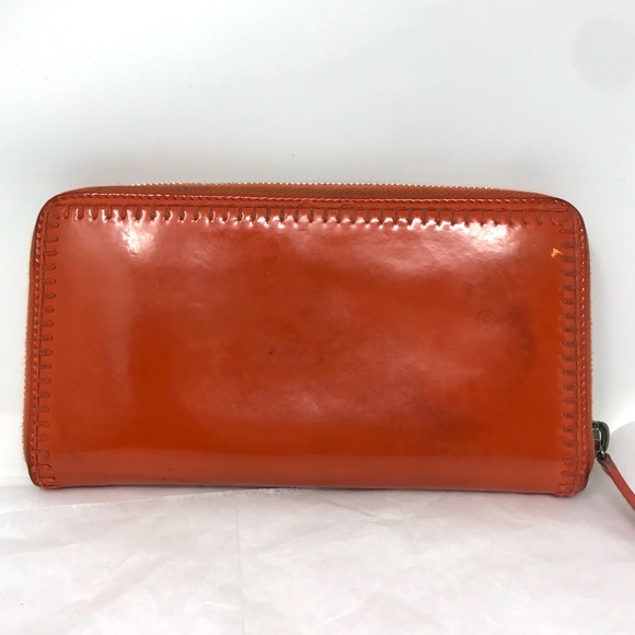 Chanel CoCo Orange Patent Zip Around Wallet - Picture 2 of 7